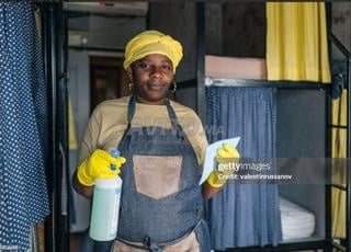 femme polyvalente ivoirienne sénégalaise cuisinière