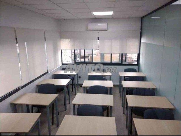 طاولة مدرسية بجودة جيدة 00