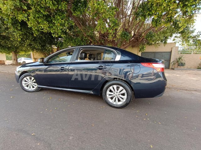 2013 Renault Latitude