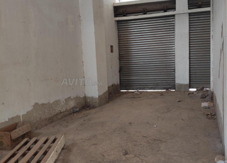 Local commercial traversant sur temara skikina