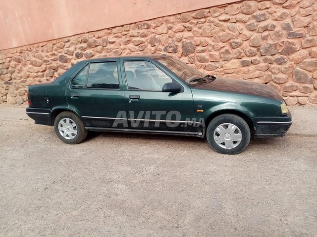 Voiture Renault 19 1990 à Tata  Essence  - 8 chevaux