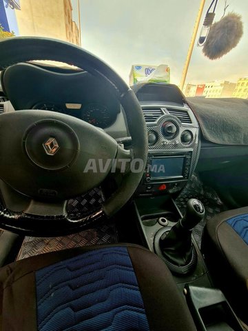 Voiture Renault Megane 2006 à Dakhla  Essence  - 8 chevaux