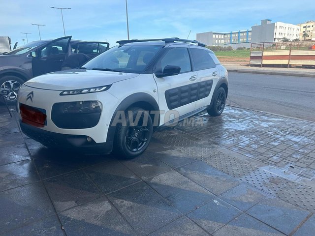 Citroen C4 CACTUS occasion Diesel Modèle 2016