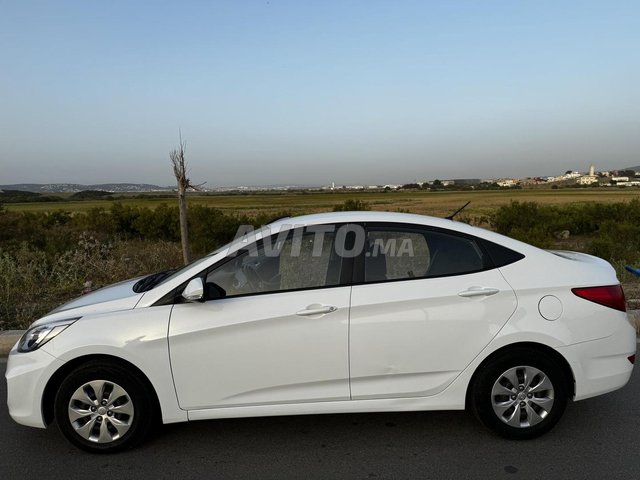 Hyundai Accent occasion Diesel Modèle 2017