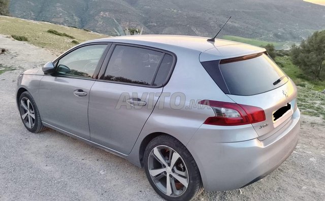 Peugeot 308 occasion Diesel Modèle 2021