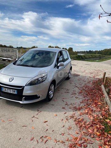 Renault Scenic occasion Diesel Modèle 2012