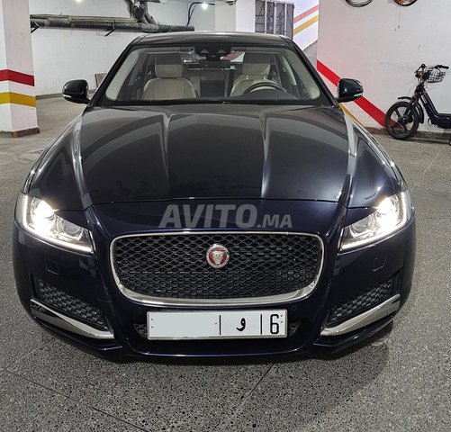 Jaguar XF occasion Diesel Modèle 2019