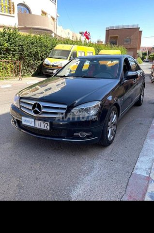 Mercedes-Benz 220 occasion Diesel Modèle 2012