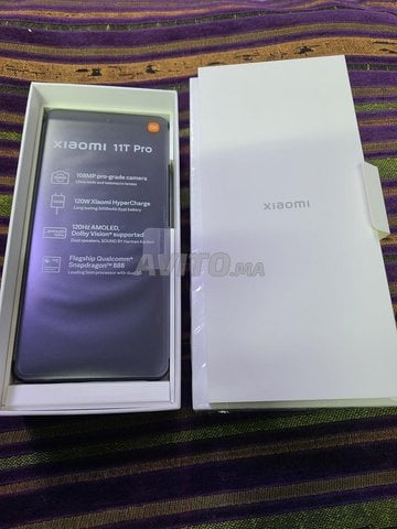 XIAOMI 11T PRO 8 RAM ET 256 STOCKAGE