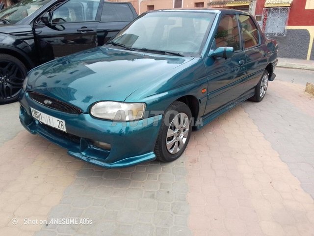 Ford ESCORT occasion Essence Modèle 1999