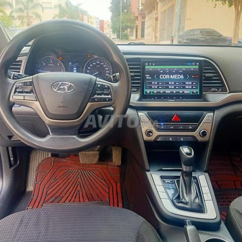 Hyundai Elantra occasion Diesel Modèle 2019