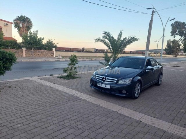 Mercedes-Benz 220 occasion Diesel Modèle 2008