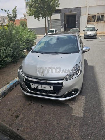 Peugeot 208 occasion Diesel Modèle 2018