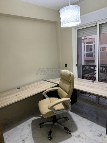 Bureau et chaise en L kitea