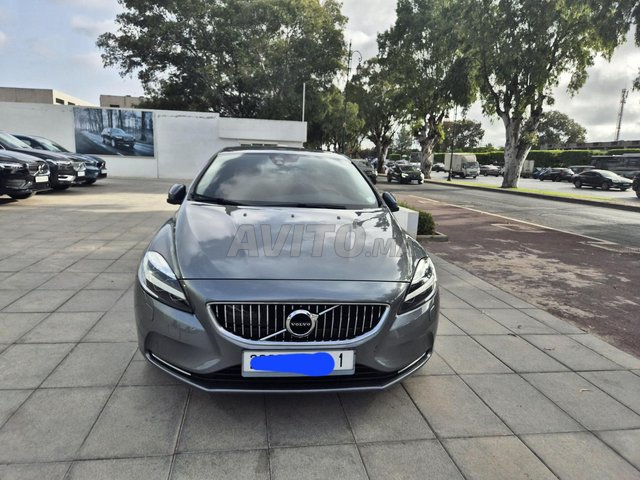 Volvo V40 occasion Diesel Modèle 2020