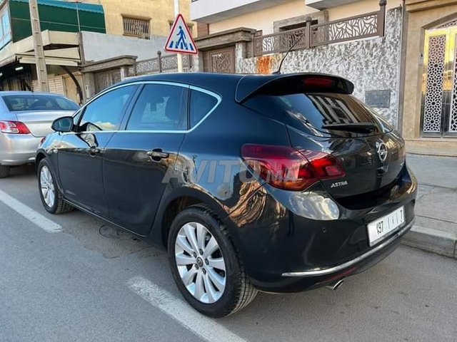 Opel Astra occasion Diesel Modèle 2015