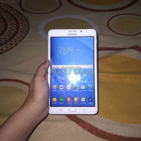 Tablette telephone 4G Samsung Galaxy TabA6 jdida
