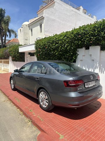 Volkswagen Jetta occasion Diesel Modèle 2016