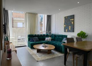 استوديو مشمس جيدًا في وسط حي راسين