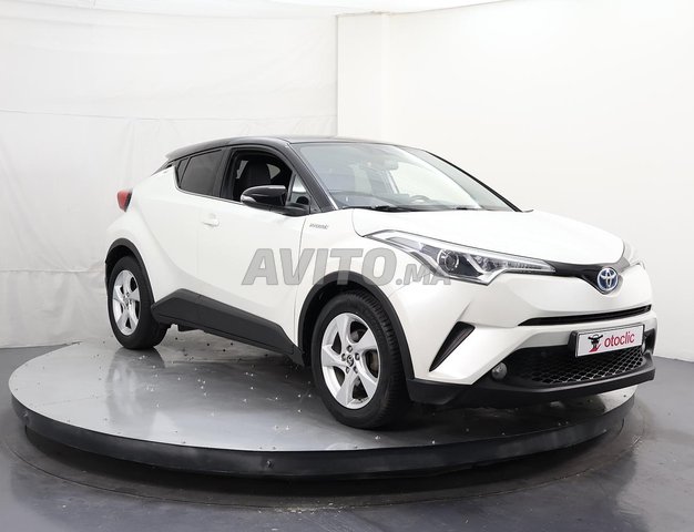 Toyota C-HR occasion Hybride Modèle 2018