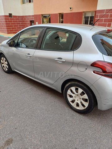 Peugeot 208 occasion Diesel Modèle 2015