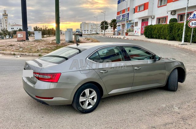 Skoda Superb occasion Diesel Modèle 2017