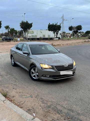 Skoda Superb occasion Diesel Modèle 2017