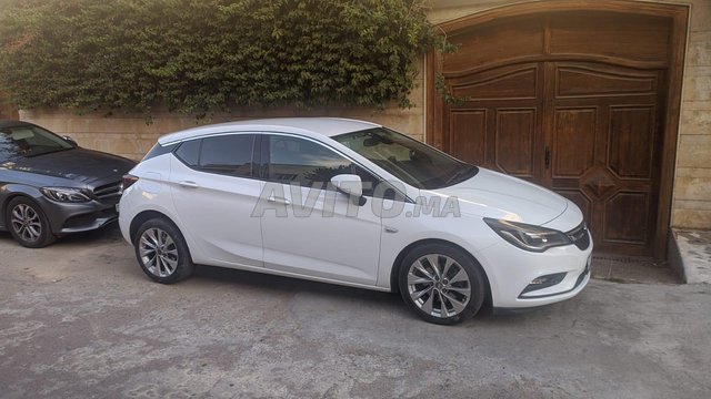 Opel Astra occasion Diesel Modèle 2017