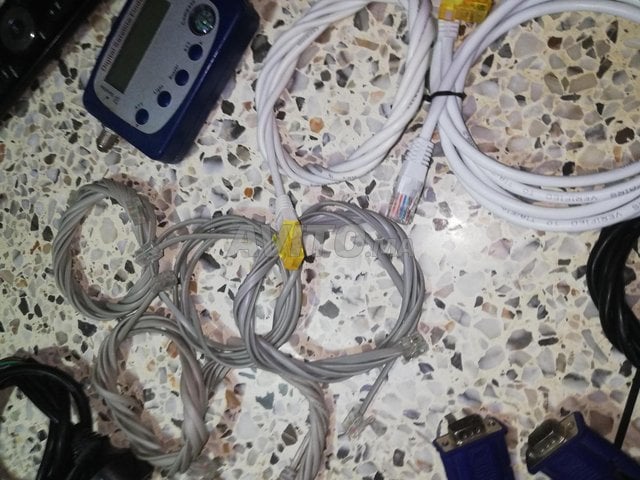cable fixe téléphone Rj 11 et wifi Rj45
