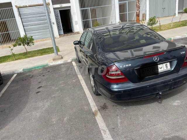 Mercedes-Benz Classe E occasion Diesel Modèle 2004