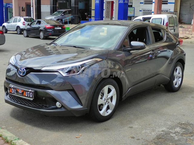 Toyota C-HR occasion Hybride Modèle 2018