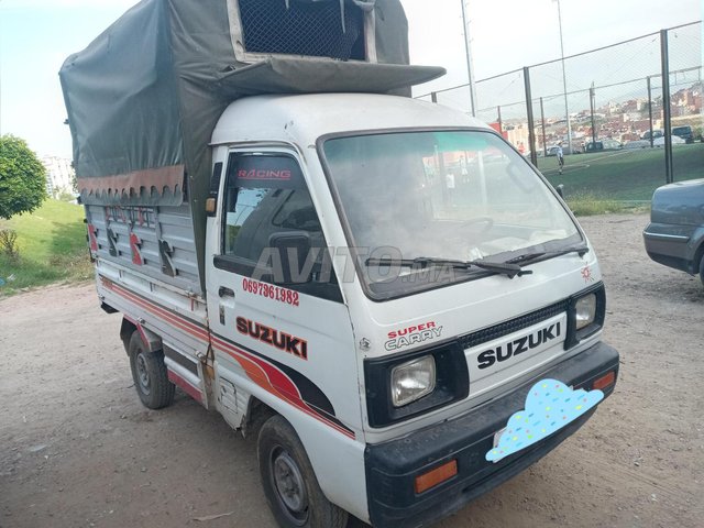 Suzuki Carry occasion Essence Modèle 1991