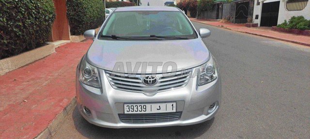 Toyota Avensis occasion Diesel Modèle 2011