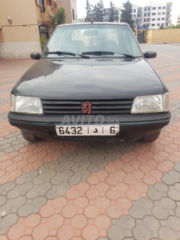 Peugeot 205 occasion Diesel Modèle 1990