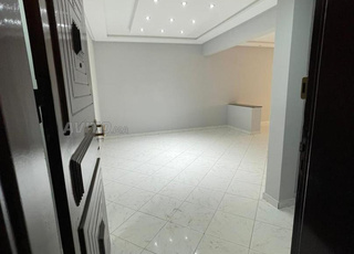 Appartement 2 ch vide à louer à 2 Mars