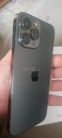 Iphone 13 pro max très bon état jamais réparé 
