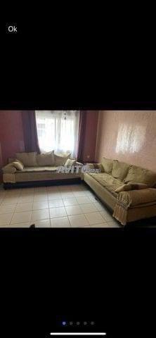 أريكة بالإضافة إلى طاولة - 2