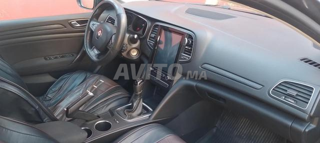 Renault Megane Sedan Diesel Manuelle 2019 à Meknès - 2