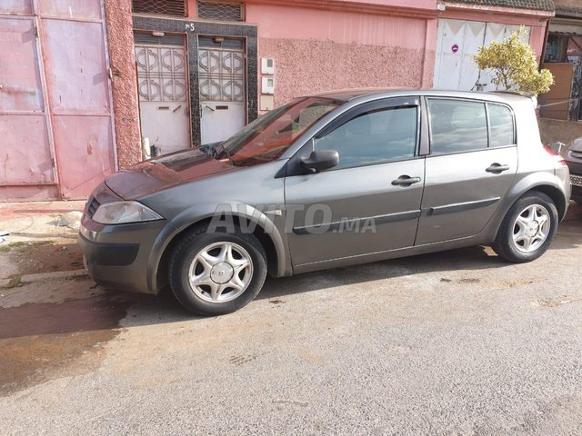 Renault Megane occasion Essence Modèle 2004