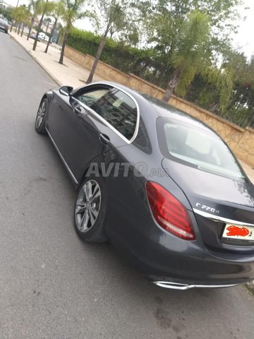 Mercedes-Benz 220 occasion Diesel Modèle 2016