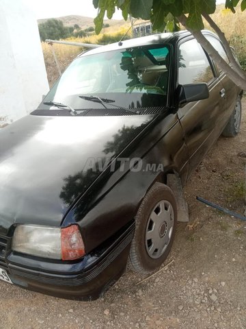 Opel KADETT occasion Diesel Modèle 1987