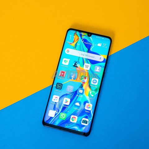 HUAWEI P30 EN BON ETAT