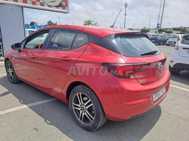 Opel Astra occasion Diesel Modèle 2021