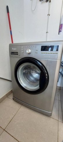 Machine à laver Whirlpool 6ème Sens 