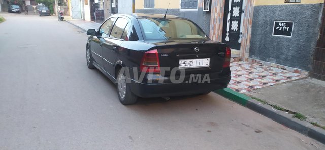 Opel Astra occasion Diesel Modèle 2004