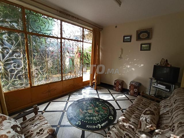 فيلا واسعة بمساحة 506 متر مربع تتكون من 5 غرف