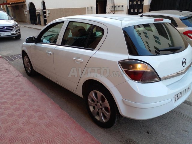 Opel Astra occasion Diesel Modèle 2010