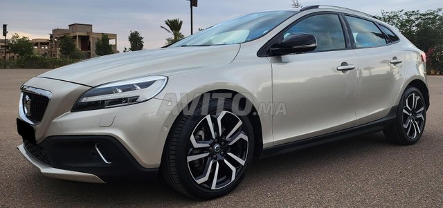 Volvo V40 Cross Country occasion Diesel Modèle 2019