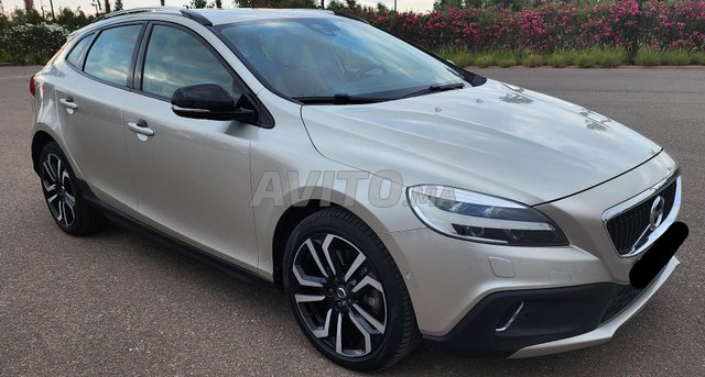 Volvo V40 Cross Country occasion Diesel Modèle 2019