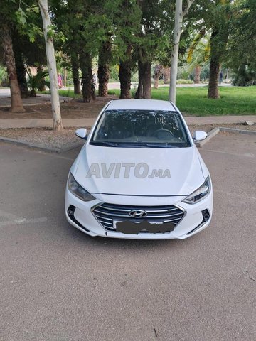 Hyundai Elantra occasion Diesel Modèle 2017